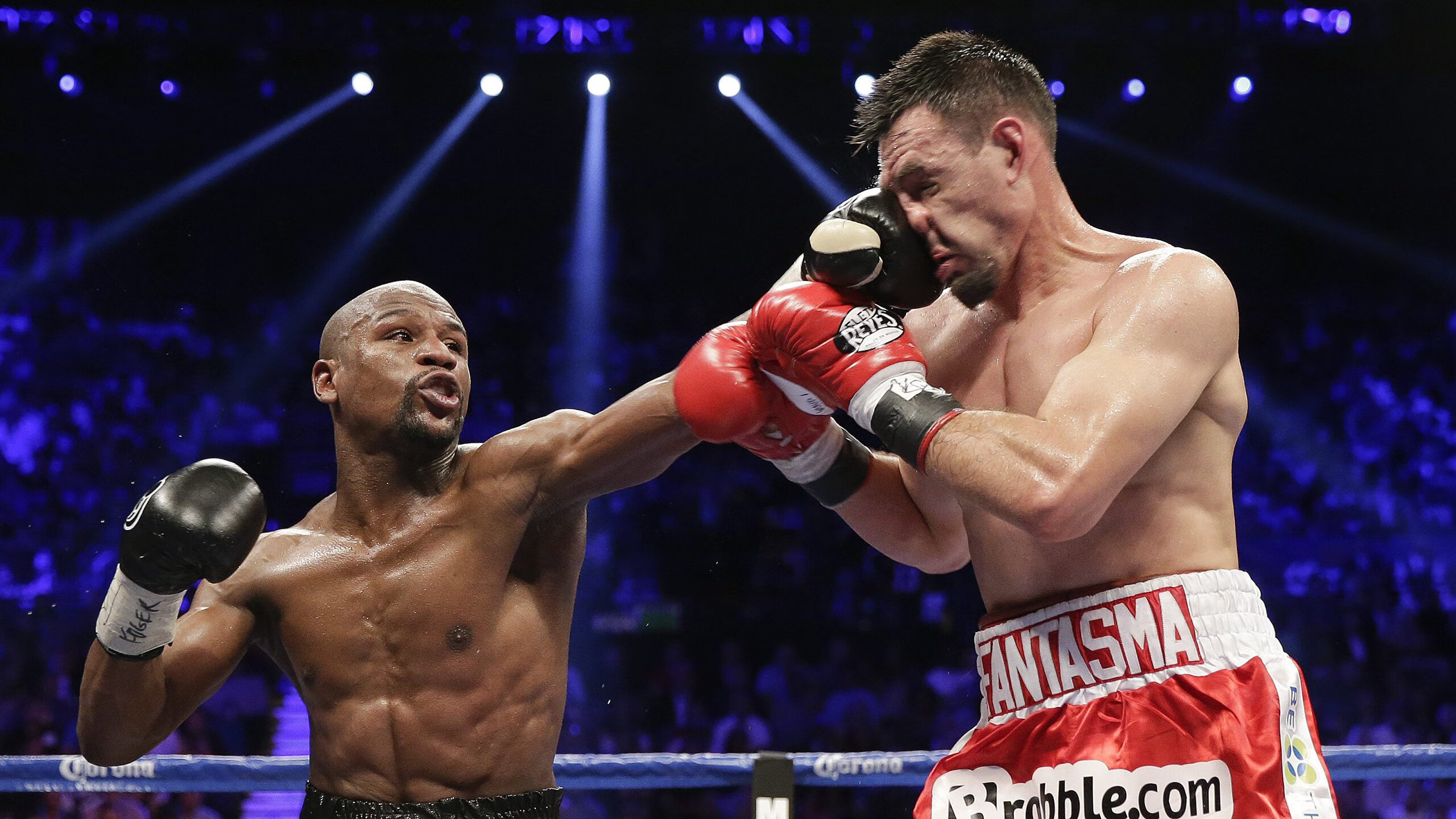 赛道与球场的双城记，F1街道赛焦点战与骑士收割快船