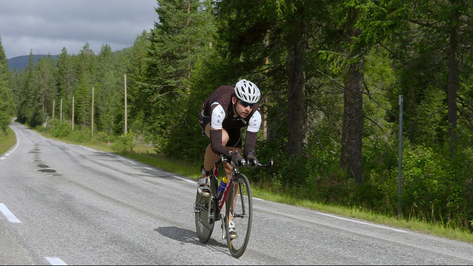 奥斯梅恩完成自我救赎，巴西强势拿下塞维利亚