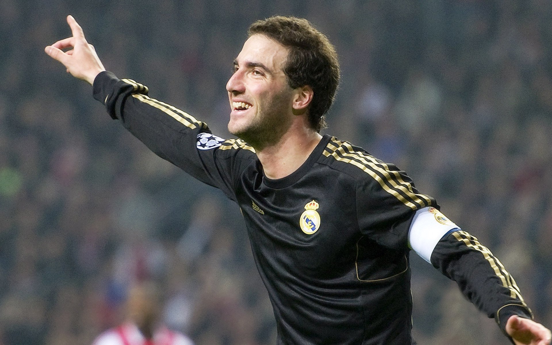 雷霆万钧！武切维奇狂轰42+15彻底撕裂吉林防线