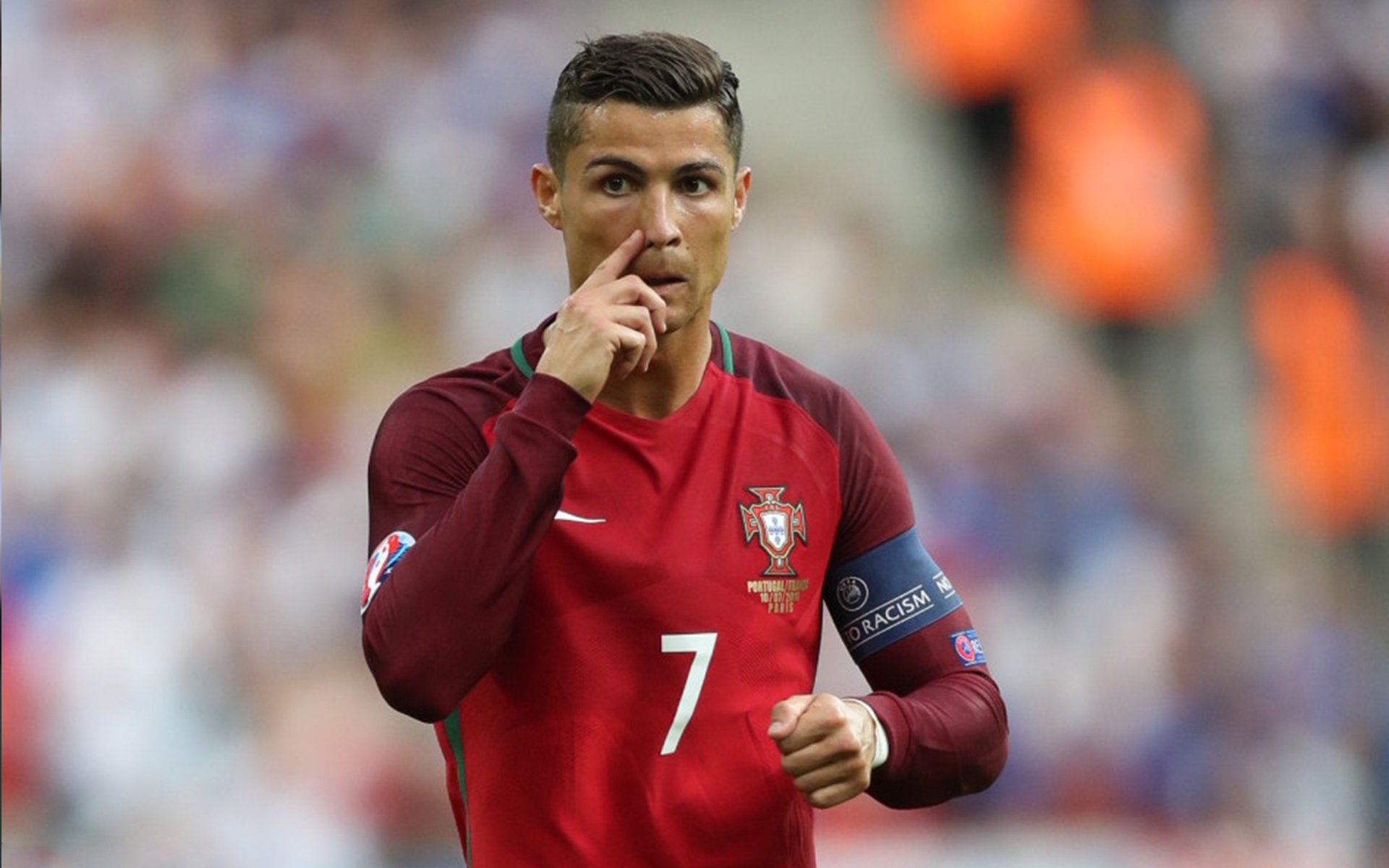 当机器人在嘘声中启动，伦纳德用一记绝杀撕碎活塞的钢铁防线