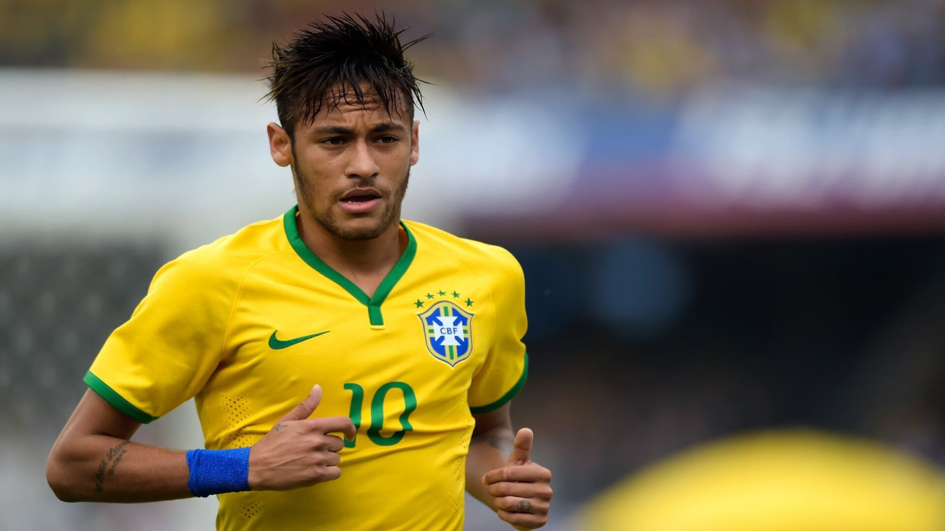 当莫德里奇完成里程碑，波兰与喀麦隆的绿茵交响曲