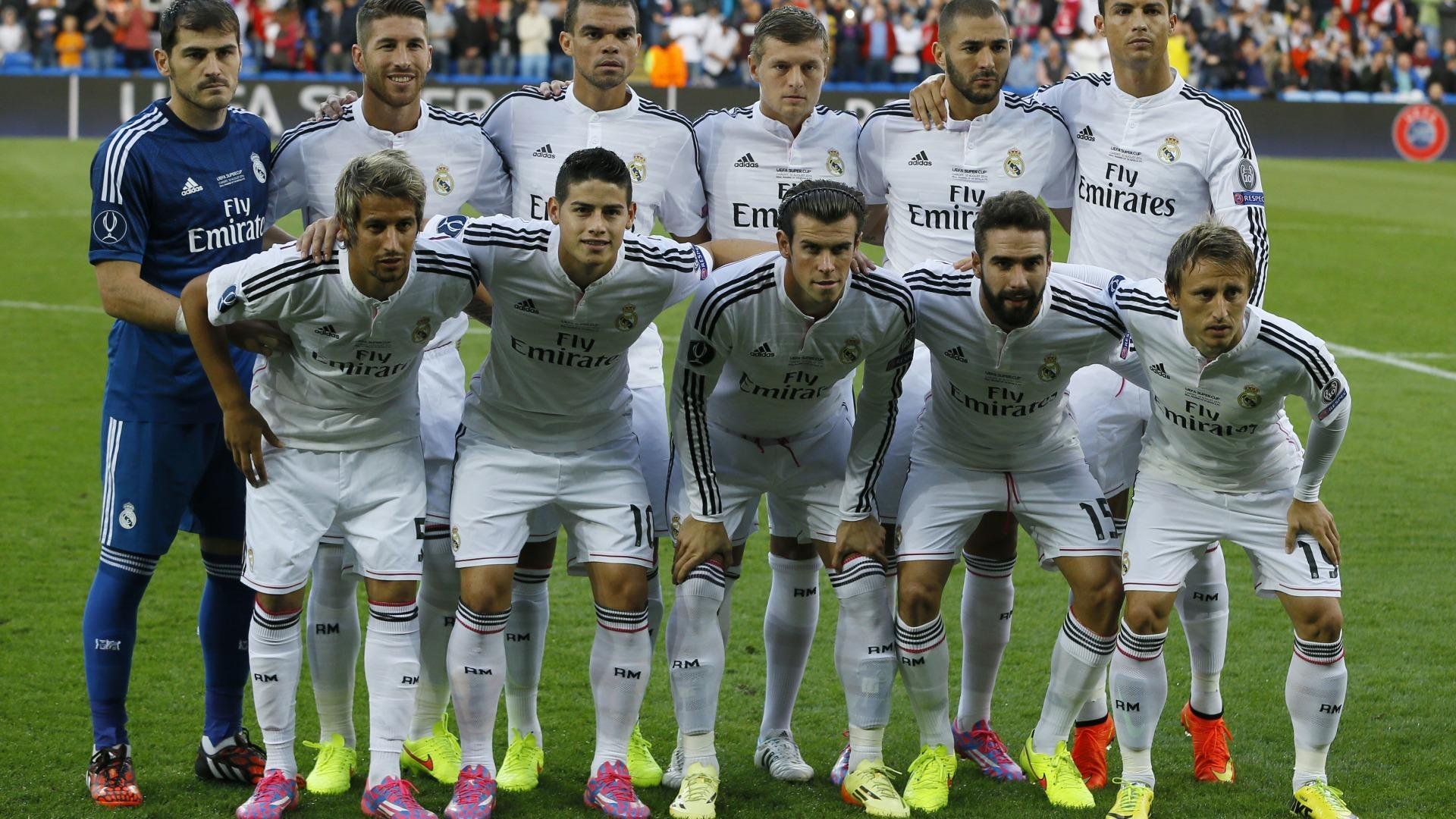 跨界叙事，当足球的终场哨在东方响起，篮球的史诗于西方诞生