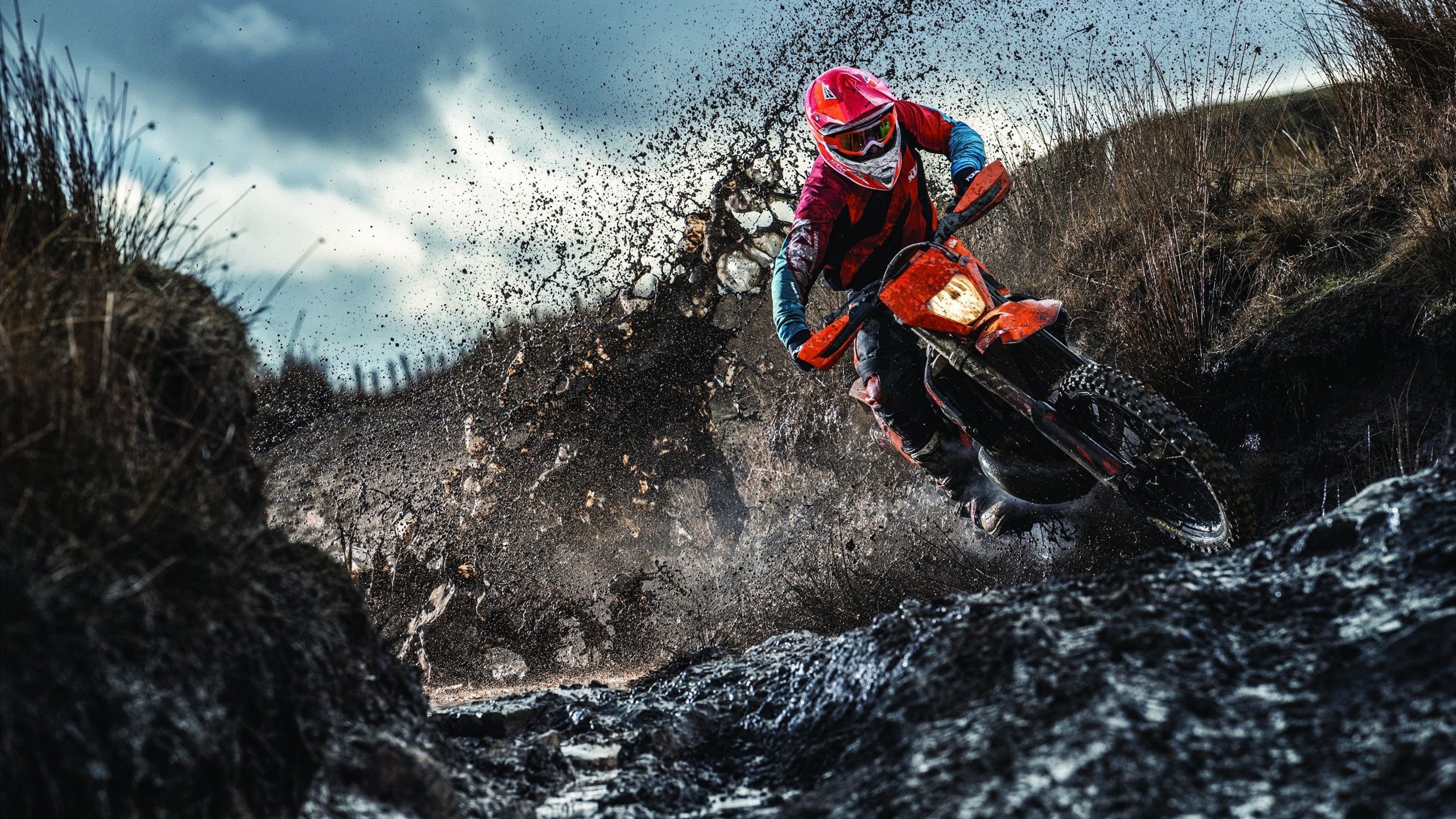 努涅斯完美演绎，厄瓜多尔压哨绝杀马竞的战术启示与足球魅力