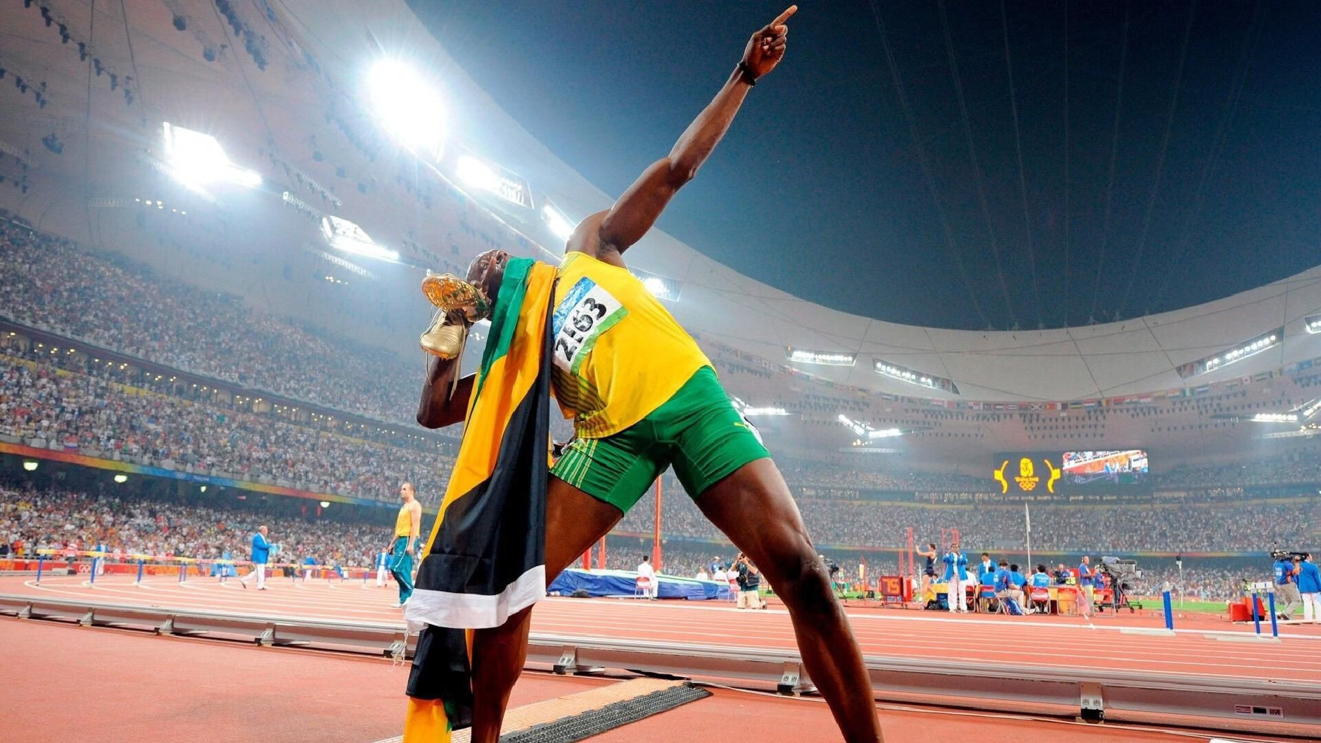 绝境逢生，上海队惊天翻盘雷霆，欧文惊艳四座书写传奇