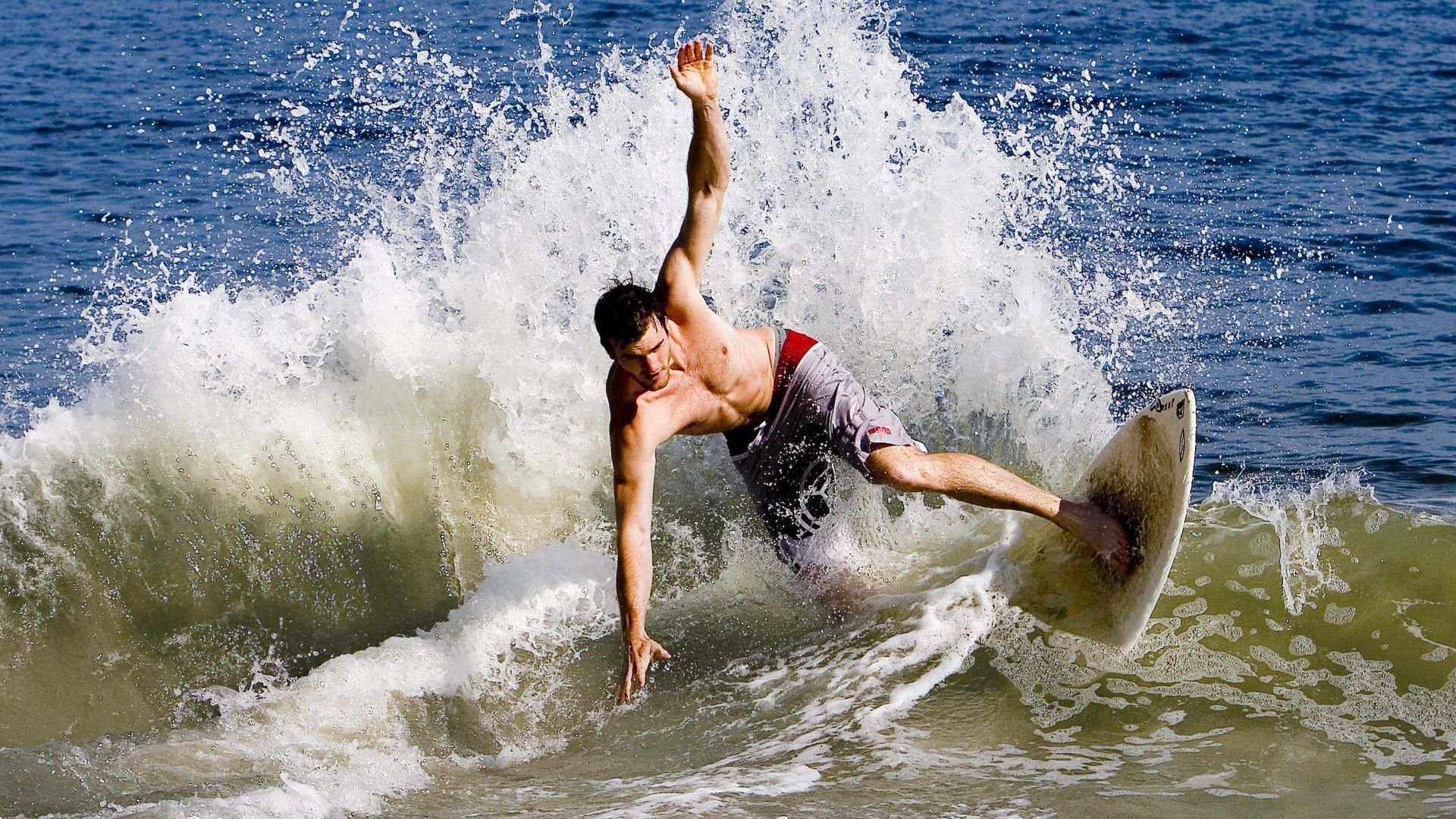 灰熊铁蹄踏碎北京防线，塔图姆一舞倾城惊艳篮球世界